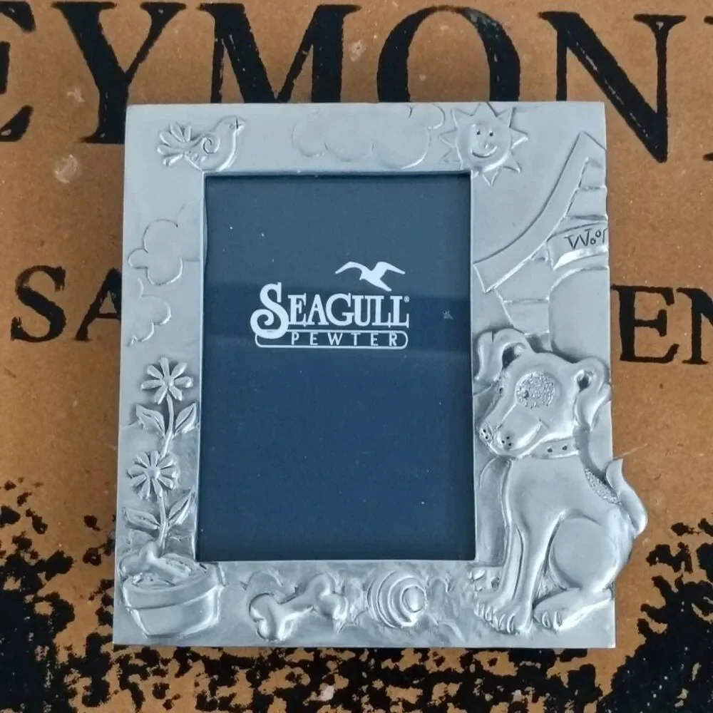 Seagull Pewter Small Silver Metal Textured Dog Picture Frame